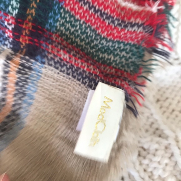 Beautiful plaid ModCloth wrap - Picture 2 of 2